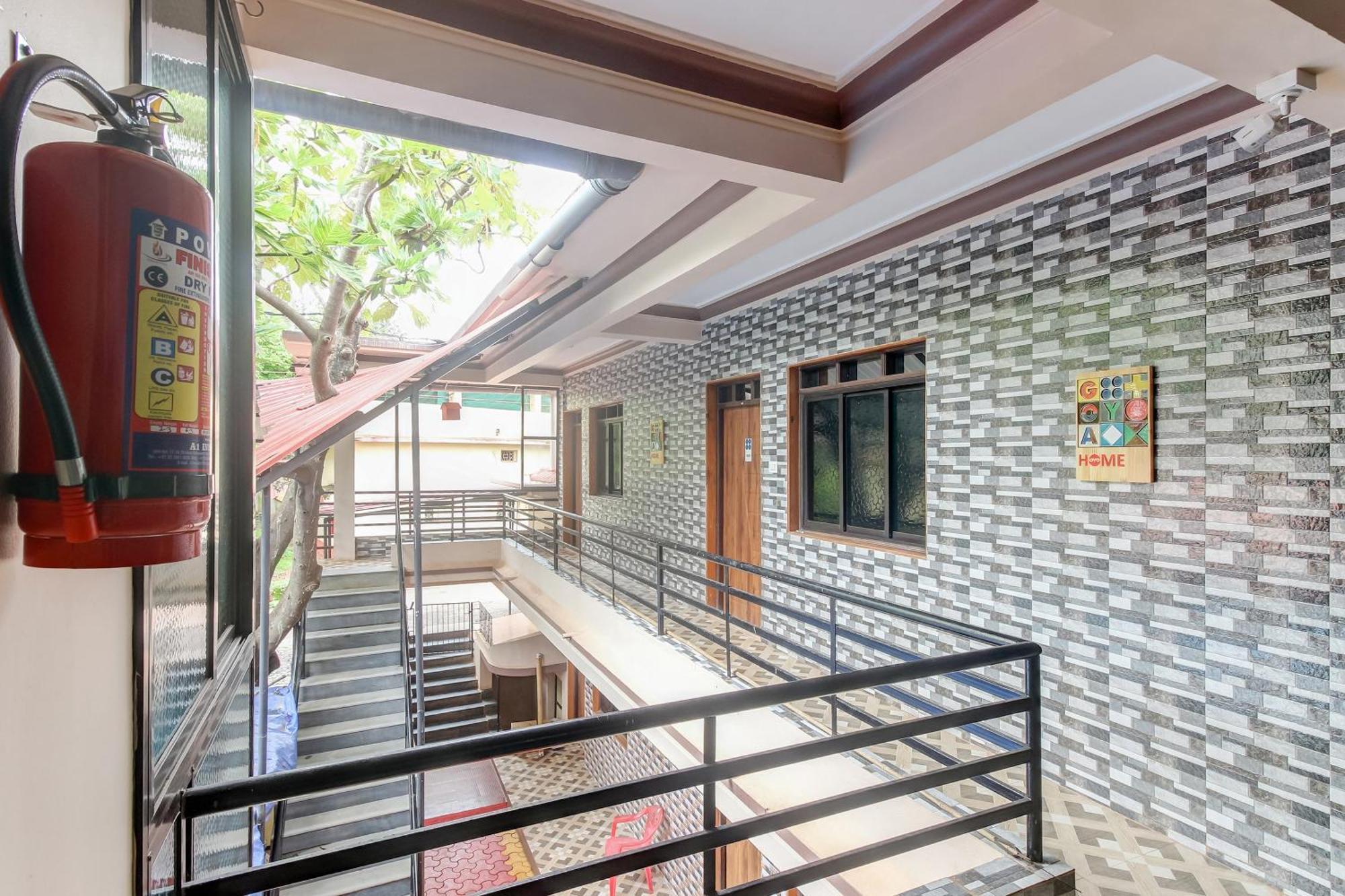 Hotel O Amigo Guest House Old Goa Exterior photo